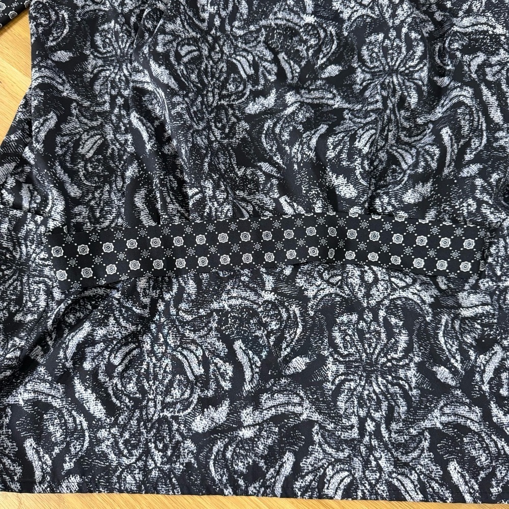 3/$20 H&M Top Black & White Floral Duster Kimono Cardigan 3/4 sleeve - Picture 10 of 11